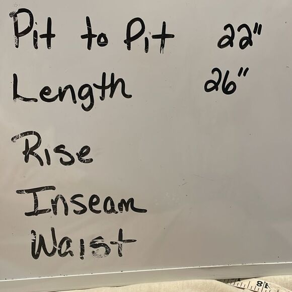 GREEN TEA Beige Handwarmer Pocket Sweatshirt Vneck Drawstring Neckline Sz Large - Picture 8 of 8